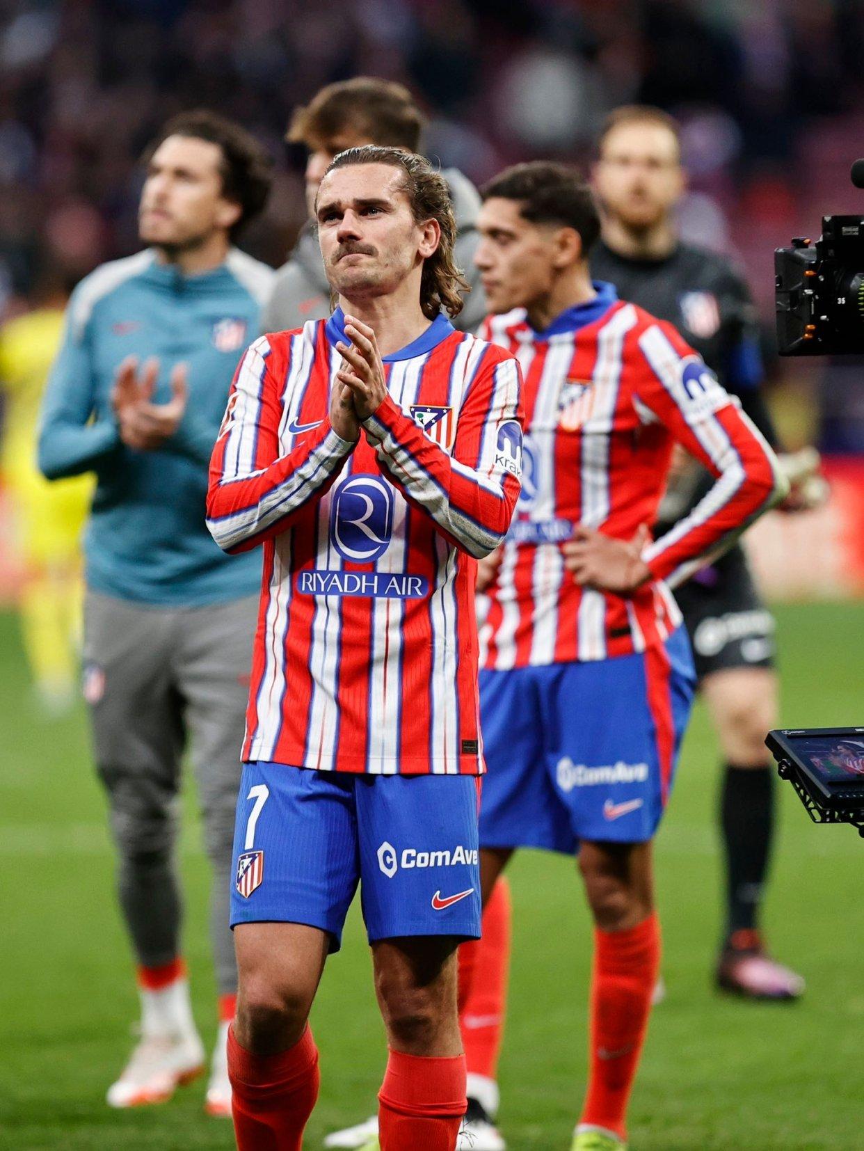 险胜首场状态出色,雄鹿观众沸腾!,姆巴佩重返赛场观众掌声雷动 险胜首场状态出色,雄鹿观众沸腾!,姆巴佩重返赛场观众掌声雷动