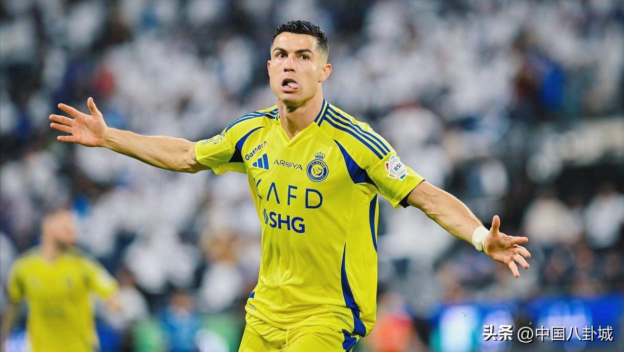 险胜首场状态出色,雄鹿观众沸腾!,姆巴佩重返赛场观众掌声雷动 险胜首场状态出色,雄鹿观众沸腾!,姆巴佩重返赛场观众掌声雷动