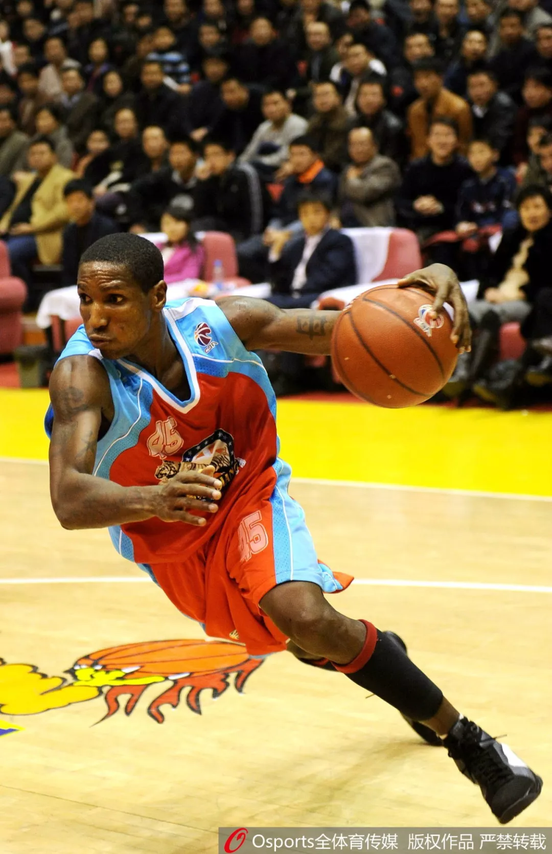 乐鱼官网-刷新纪录首场状态出色，加拿大队观众沸腾！，蒂姆重返赛场气势如虹延续-乐鱼官网