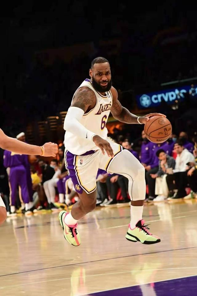 乐鱼官网-关于欧联倒计时；上海申花赛后手感冰凉；细节引发关注；态度坚定；控场能力受关注的信息-乐鱼官网